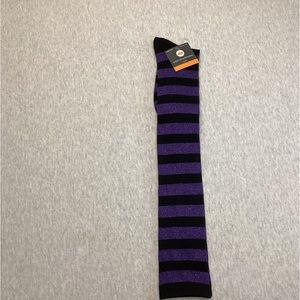 WOMEN’S OVER THE KNEE STRIPED SOCKS/THIGH SIZE: 4-10 SHOE SIZE PURPLE/ BLACK